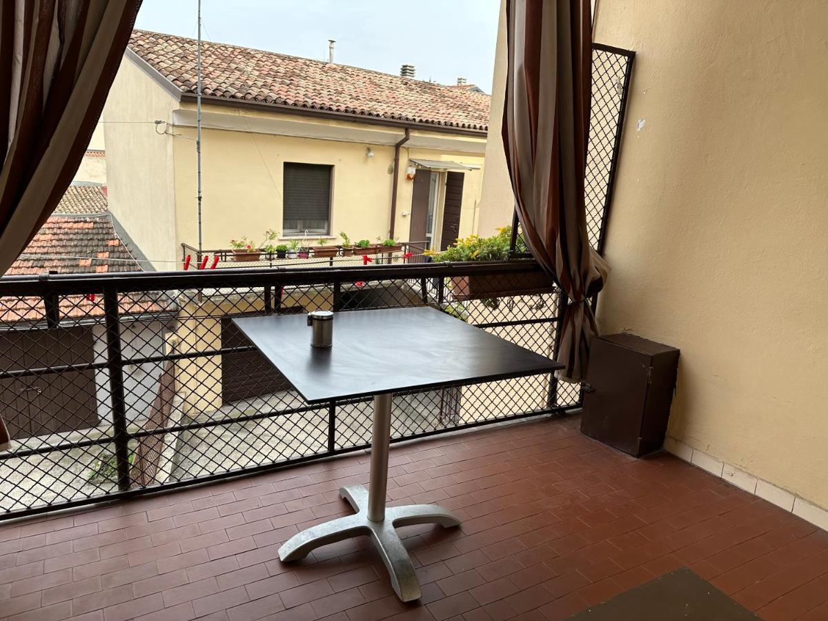 Appartamento via centro Verona Esterno foto